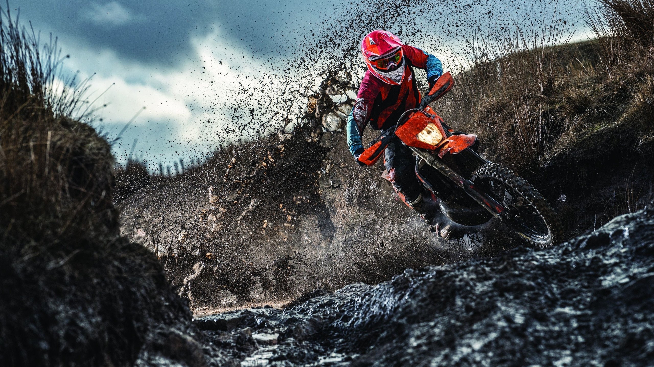 开云体育在线-五大联赛技战术对比是否呈现风格融合趋势，五大联赛技术特点